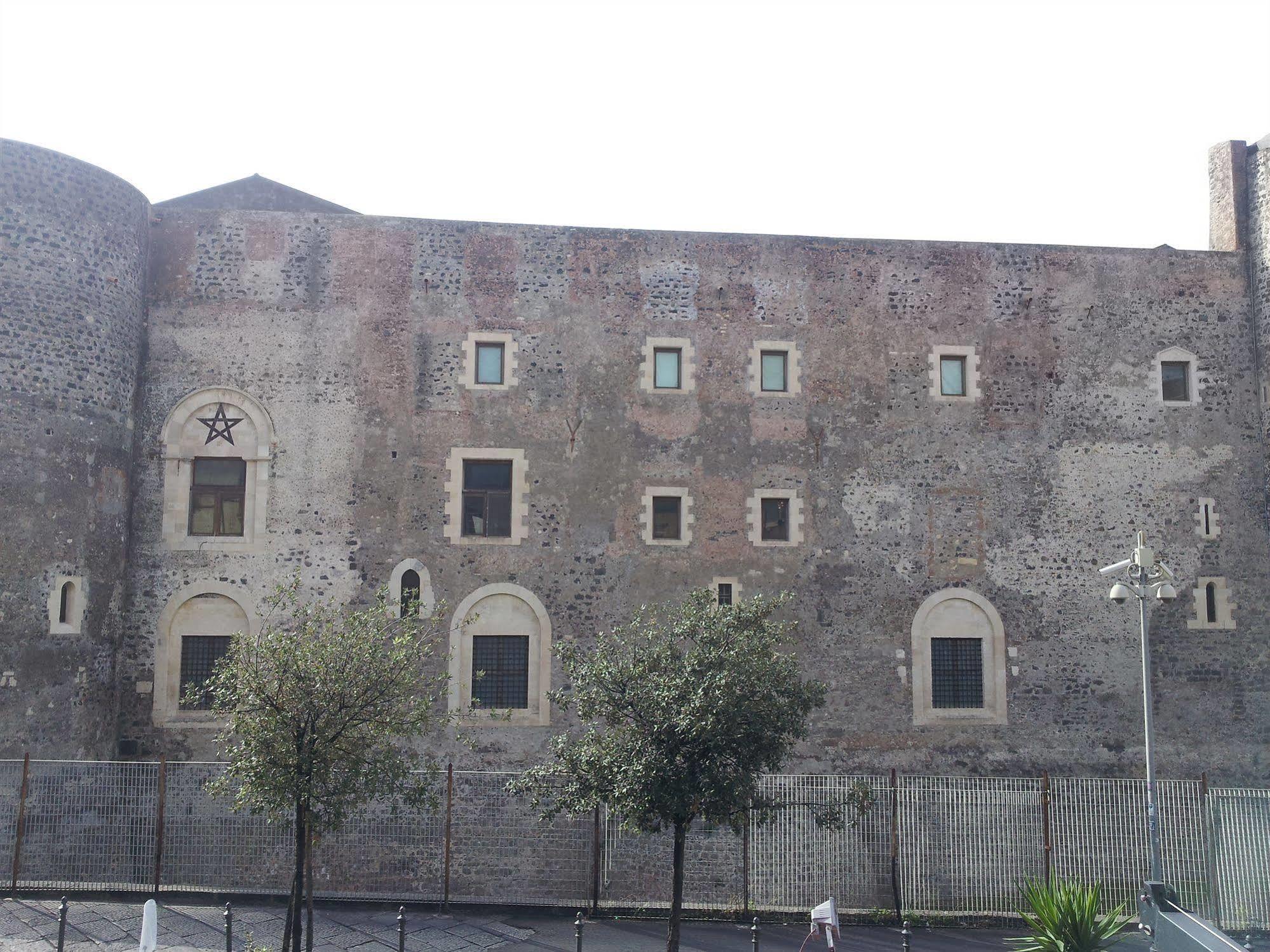 Central Rooms Il Re Catania Ngoại thất bức ảnh